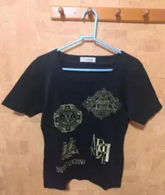 ANDRE LUCIANO 黒 ゴールドプリント Tシャツ