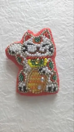 招き猫 ビーズブローチ ビーズ刺繍 アクセサリー