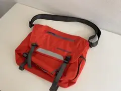 【超美品】patagonia メッセンジャーバッグ　ショルダーバッグ