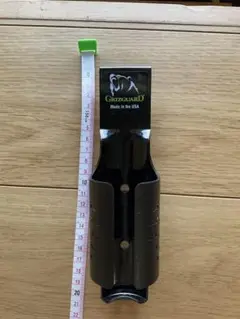 熊スプレーホルダー