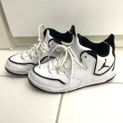 ナイキNIKE ジョーダン　スニーカー　18.5