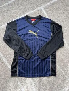 PUMAの長袖スポーツウェア