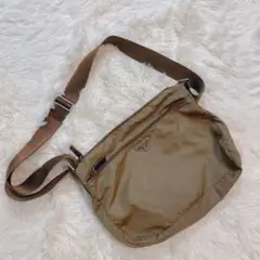 【超定番】PRADA プラダ ナイロン ショルダーバッグ 三角ロゴ サコッシュ