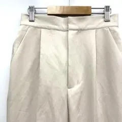アイボリーカラー タックストレートパンツ Ⅿサイズ　ウエスト後ろゴム入り