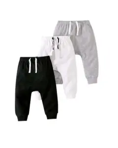 ベビー　スウェットパンツ　3点セット