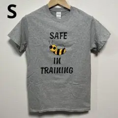 【ギルダン】デザインプリント半袖Tシャツ　S　グレー　古着　海外輸入