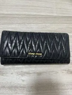 ミュウミュウ 長財布