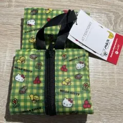 ハローキティ　Me% コラボ　トラベルポーチL ピクニック