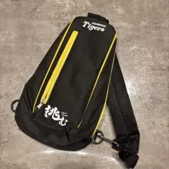Hanshin Tigers スリングバッグ ブラック/イエロー