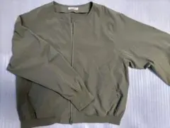 オリーブ色 ジップアップ ボンバージャケット
