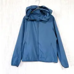 2906 ユニクロ　UNIQLO ポケットダブル UV パーカー　薄手　S