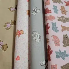 かわいいくまさん♪大集合♪♪　コトリヌノ　動物ポンポン　クマ&テディベア柄生地
