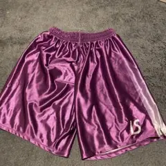 紫色サテンハーフパンツ ウエストゴム付き