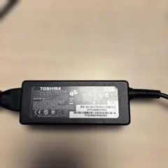 TOSHIBA ACアダプター　PC KIRA 用　19V 3.42A
