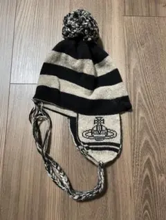 ヴィヴィアンウエストウッド 耳あて付きニット帽