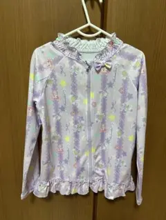サンリオ　フリル付き ラッシュガード 130cm