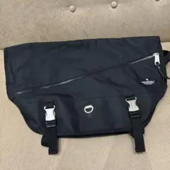 INDISPENSABLE JUNRED メッセンジャーバッグ