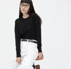 UNIQLO エクストラファインメリノクールネックセーター 1