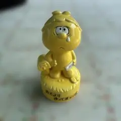 昭和レトロ　ポスト　黄色　貯金箱