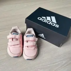adidas ピンク スニーカー 13cm