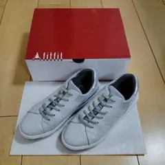 ライトグレー 皮革 スニーカー