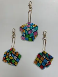 【ダイヤモンドアート】キーホルダー/ルービックキューブ/両面/完成品/3枚セット