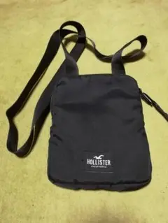 Hollister 黒 サコッシュ