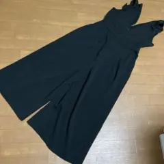 黒　サロペット　140 150 フリル　シンプル　冠婚葬祭