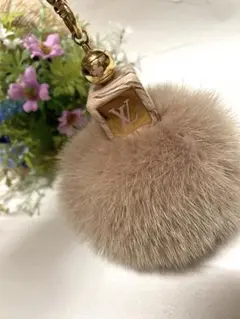ルイヴィトン キーチャーム バックチャーム ミンク