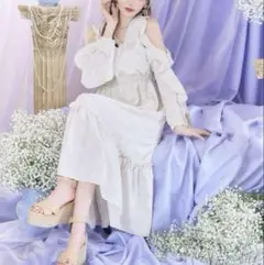 Rady オフショルダー フリル袖 ホワイトロングワンピース