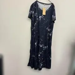【新品未使用】ONLISA 花柄 ネイビー 半袖ワンピース　XXLサイズ