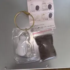 カプセルトイ うちの子のけだまだま ハチワレ