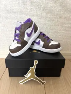 Nike Air Jordan ベビーシューズ ブラウン/パープル