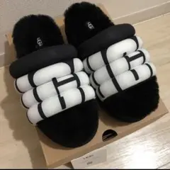 UGG W MAXI SLIDE LOGO ムートン サンダル 24センチ 7