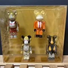 ベアブリック　be@rbrick　ウルトラセブン　キングジョー ウルトラマンシリーズ」の人気怪獣「ゼットン」と「キングジョー