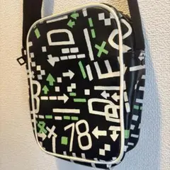 DIESEL ショルダーバッグ　グラフィック ブラック×グリーン