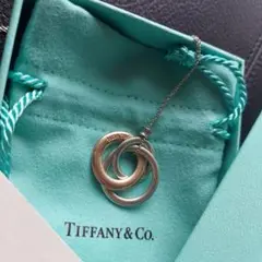 TIFFANY ロッキング サークル ペンダント