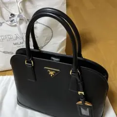 【期間限定価格】新品未使用品プラダレディース ショルダーハンドバッグレザー黒色