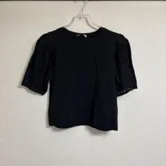 1回着用のみ美品☆ZARA☆ブラック 刺繍パフスリーブ Tシャツ M