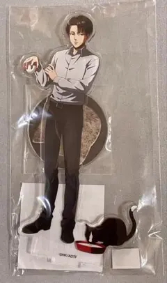 進撃の巨人　アクリルスタンド　リヴァイ