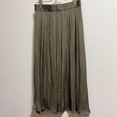 ◆最終価格◆a.v.v ロングフレアスカート　シンプル　カーキ　Mサイズ