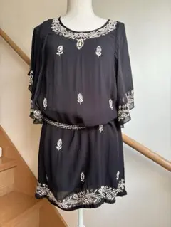 AIG アジアインダストリーズリミテッド　手刺繍　チュニック　Mサイズ　ブラック