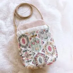インド刺繍生地 ピンク フリルスマホポーチ⑅⿻ ハンドメイド