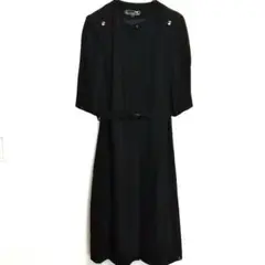 【東京イギン】ワンピース(9号)半袖 ミディ丈 ブラックスーツ 喪服 夏