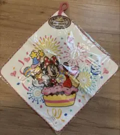 ☆ディズニー　20周年　ケーキ　ミニー　ループ付　タオル☆