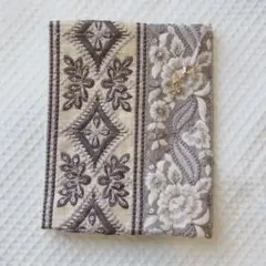 インド刺繍のブックカバー　文庫サイズ