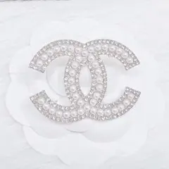 699 ヴィンテージシャネルCHANELボタンブローチ