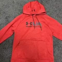 アンダーアーマーのパーカー