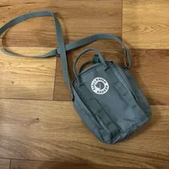 フェールラーベン ショルダーバッグ