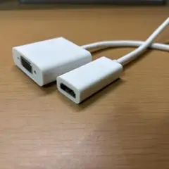 アップル Thunderbolt VGA 、HDMI変換アダプタ